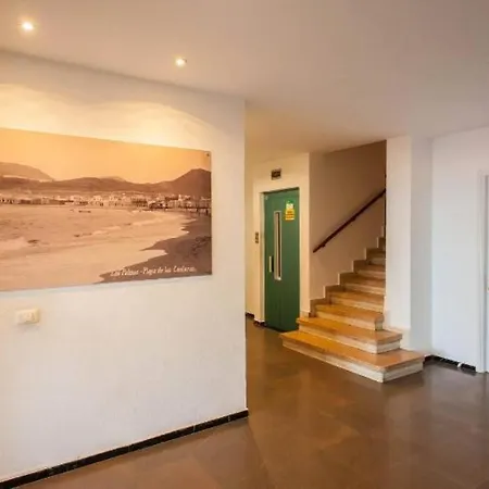 Las Canteras Modern Gran Canaria Apartment